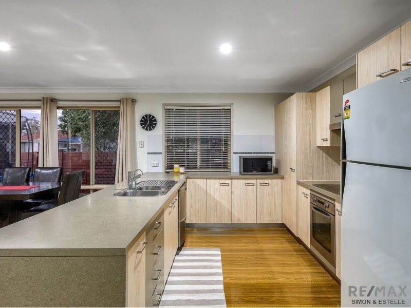 46 Mapelton Circuit, Parkinson QLD 4115