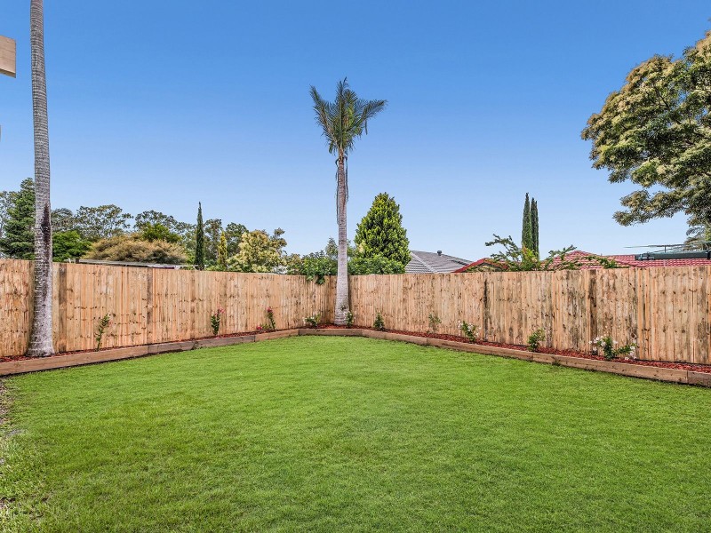 3 Pinaster St, Forest Lake QLD 4078