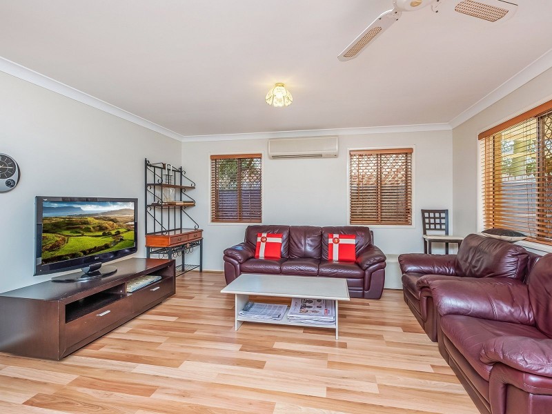 17 Baxter Cres, Forest Lake QLD 4078