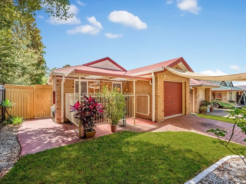 17 Baxter Cres, Forest Lake QLD 4078