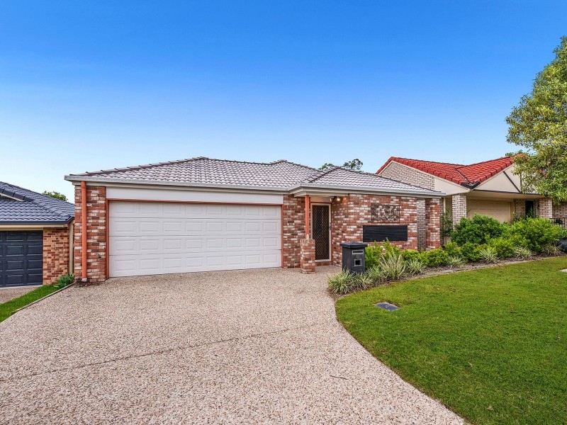 5 Robson Street, Forest Lake QLD 4078