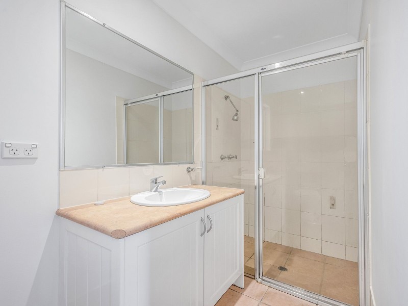 5 Robson Street, Forest Lake QLD 4078