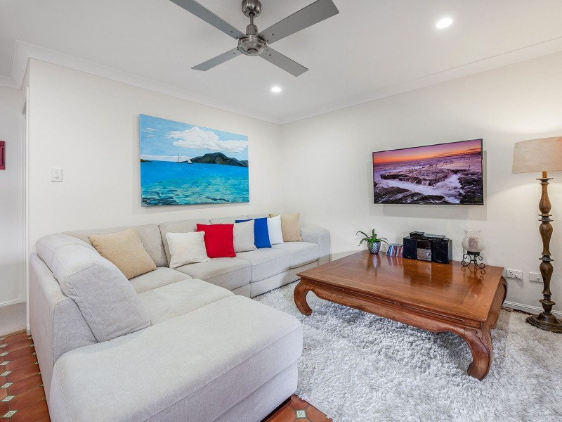 36 Acorn Cct, Forest Lake QLD 4078