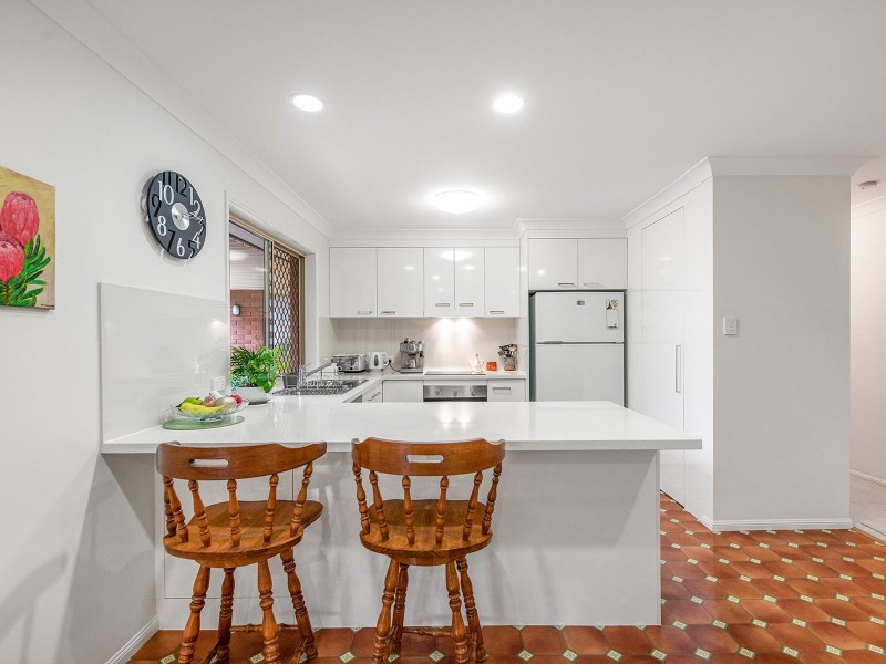 36 Acorn Cct, Forest Lake QLD 4078