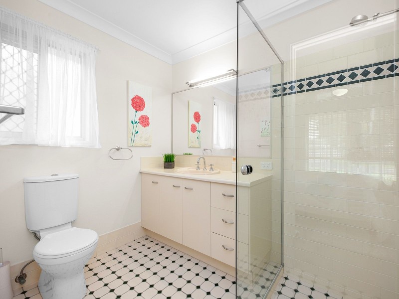 36 Acorn Cct, Forest Lake QLD 4078