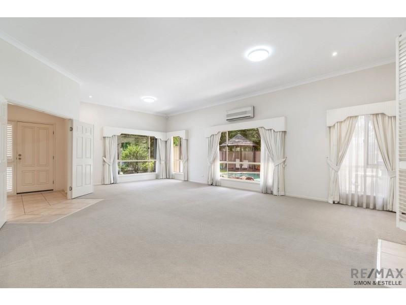 19 Superior Place, Parkinson QLD 4115