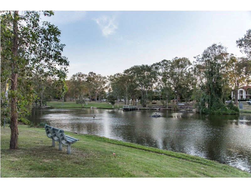 12 Avondale Crescent, Parkinson QLD 4115
