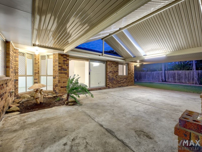 12 Avondale Crescent, Parkinson QLD 4115