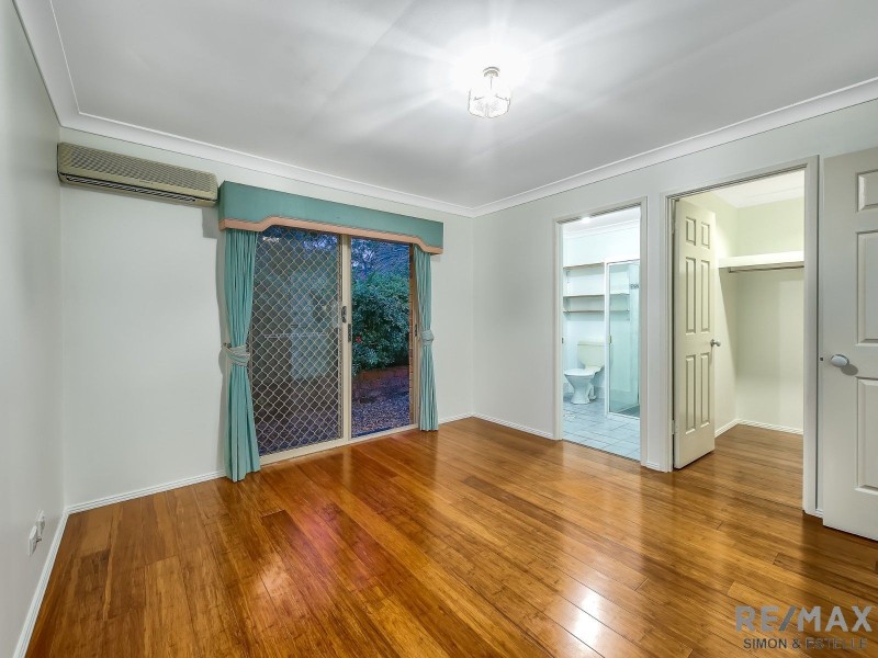 12 Avondale Crescent, Parkinson QLD 4115