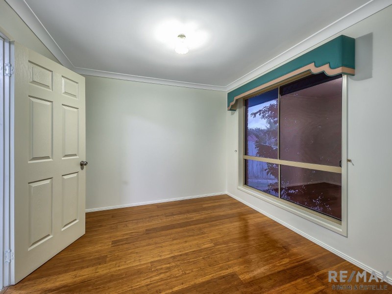 12 Avondale Crescent, Parkinson QLD 4115