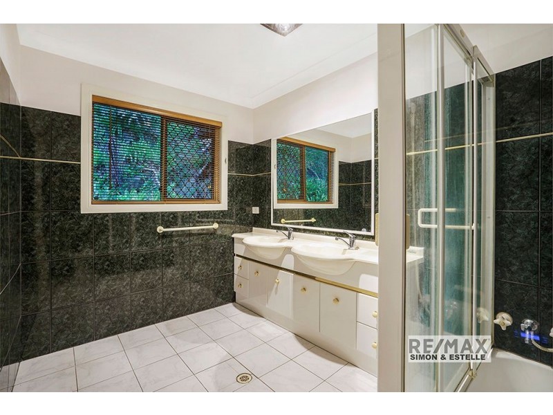 10 Gumnut Grove, Daisy Hill QLD 4127