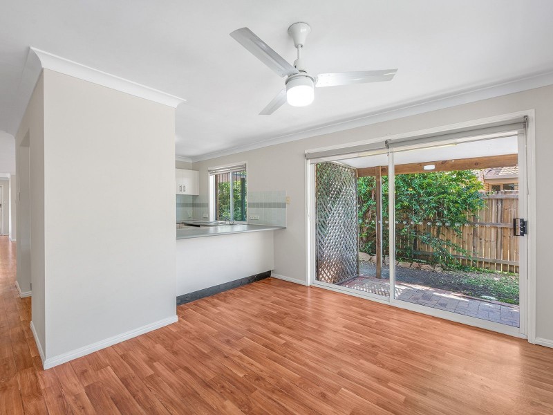 6 Noumea Pl, Forest Lake QLD 4078