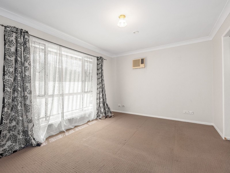 6 Noumea Pl, Forest Lake QLD 4078