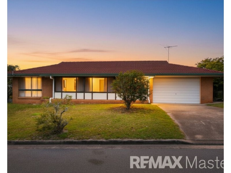 2 Sunderland Street, Macgregor QLD 4109