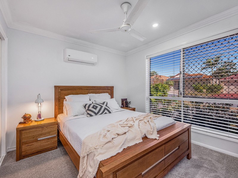 65 Oxford Pde, Forest Lake QLD 4078