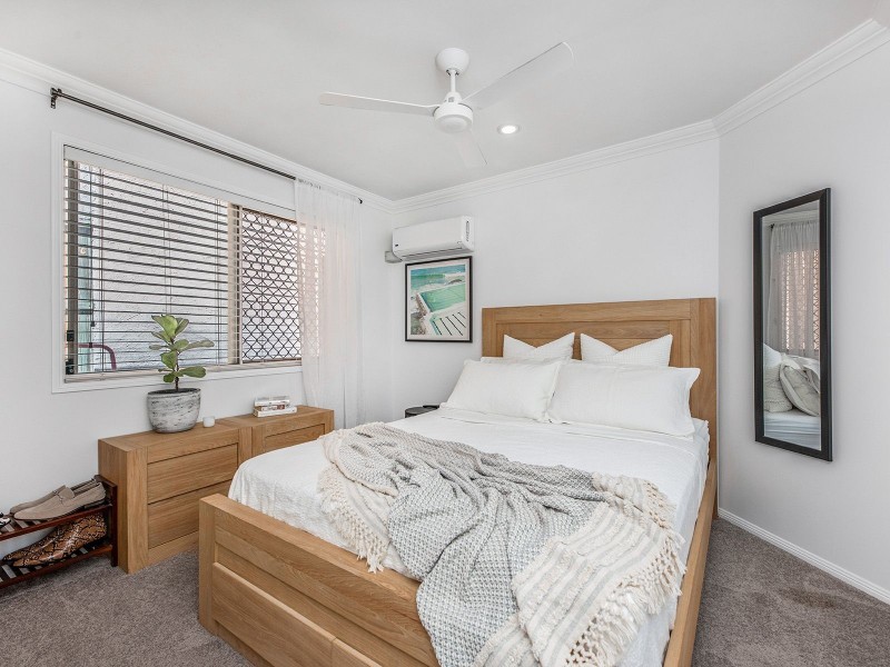 65 Oxford Pde, Forest Lake QLD 4078