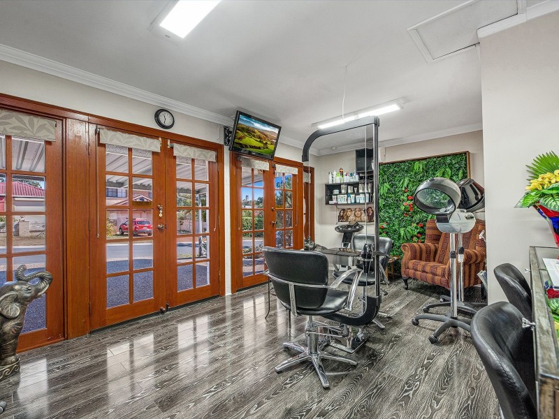 65 Oxford Pde, Forest Lake QLD 4078