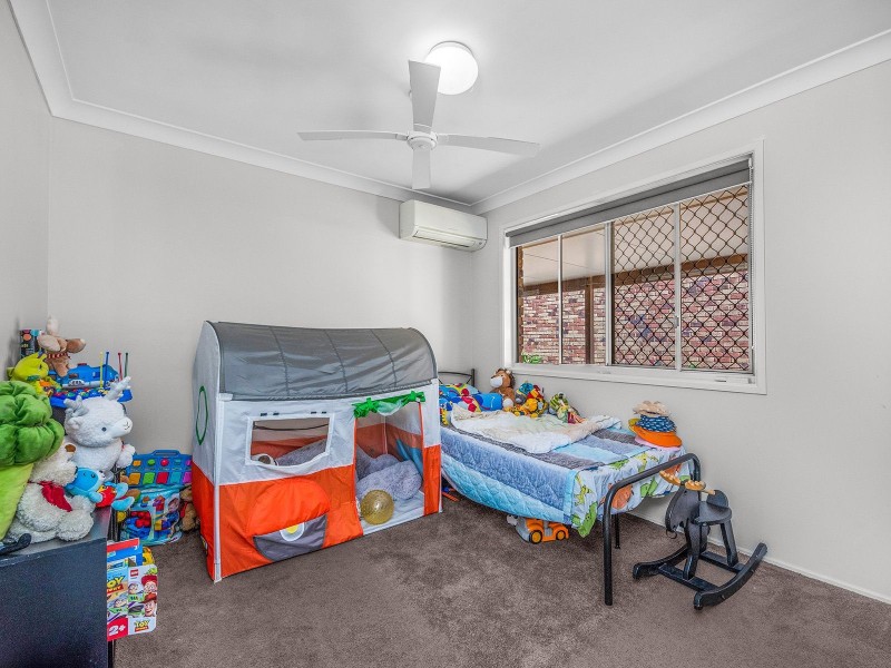 70 Lanata Cr, Forest Lake QLD 4078