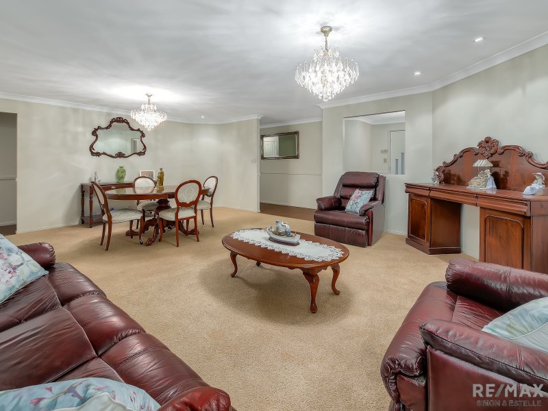 18 Weranga Place, Parkinson QLD 4115