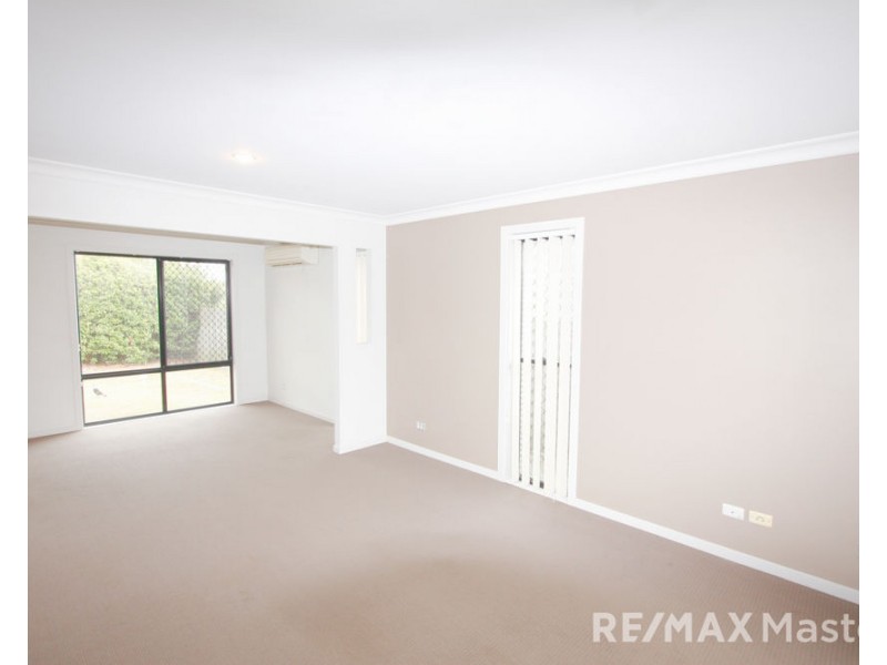 98 Didbrook Street, Robertson QLD 4109