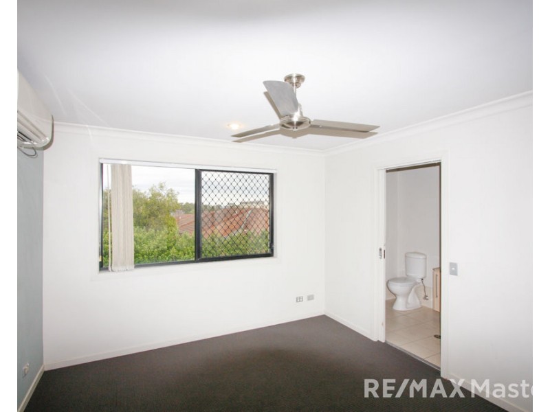 98 Didbrook Street, Robertson QLD 4109