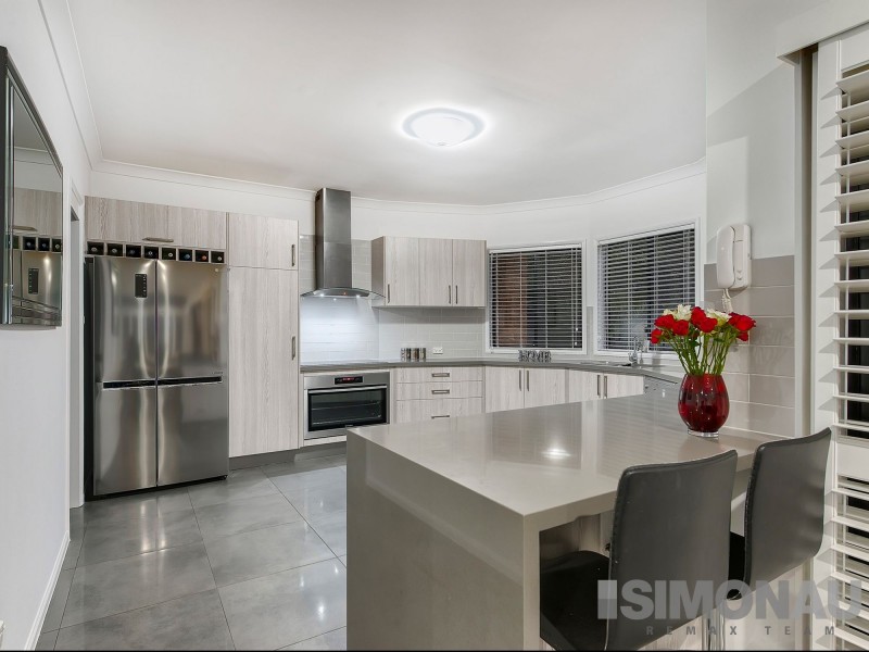 7 Toorak Place, Forest Lake QLD 4078