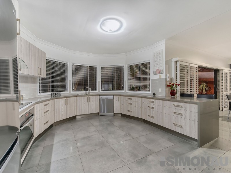 7 Toorak Place, Forest Lake QLD 4078