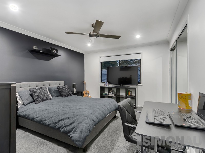 7 Toorak Place, Forest Lake QLD 4078