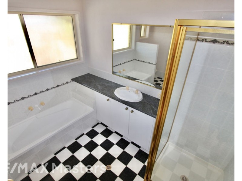 2 Charles Place, Runcorn QLD 4113