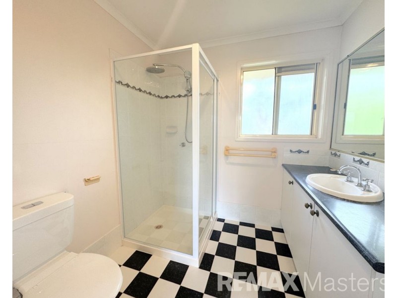 2 Charles Place, Runcorn QLD 4113