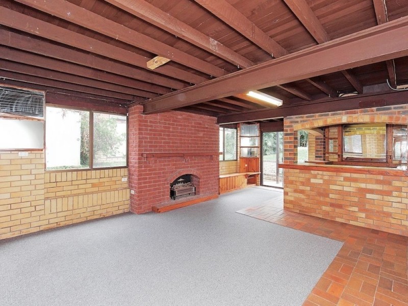 27 Banksia Street, Browns Plains QLD 4118