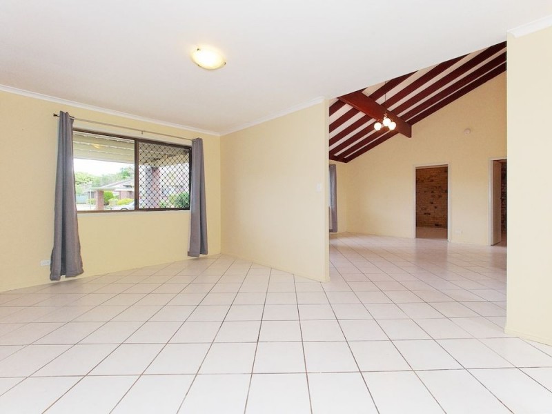 9/129 North Road, Woodridge QLD 4114