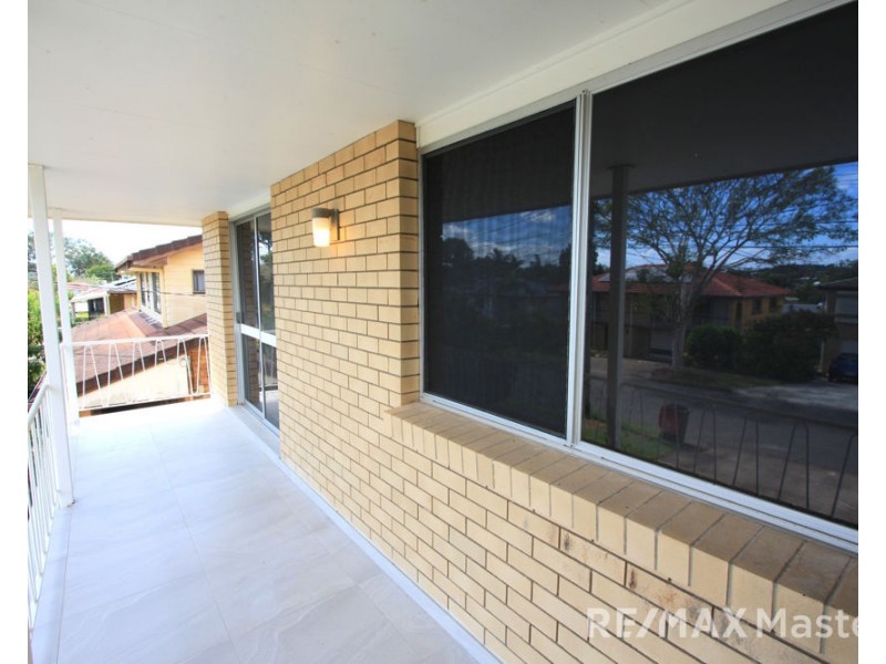 16 Silex Street, Mansfield QLD 4122