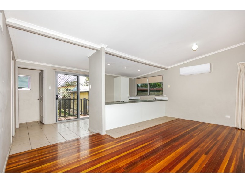 143 Smith Road, Woodridge QLD 4114