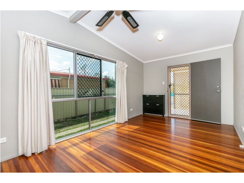 143 Smith Road, Woodridge QLD 4114