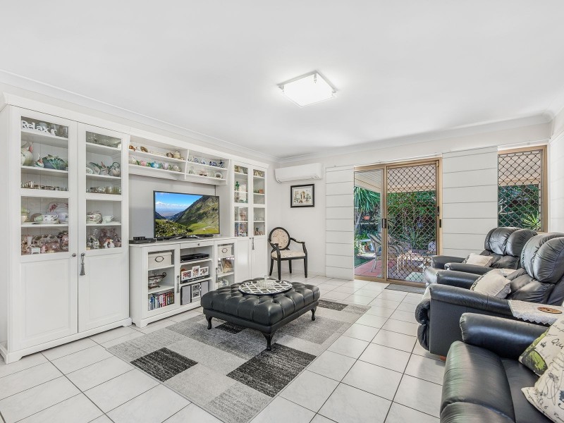 7 Cooroy St, Forest Lake QLD 4078