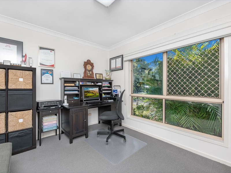 7 Cooroy St, Forest Lake QLD 4078