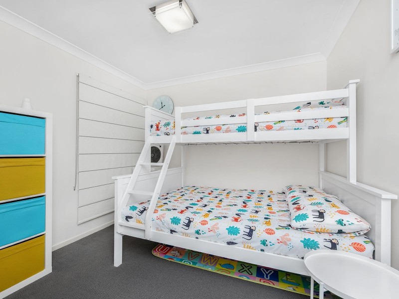 7 Cooroy St, Forest Lake QLD 4078