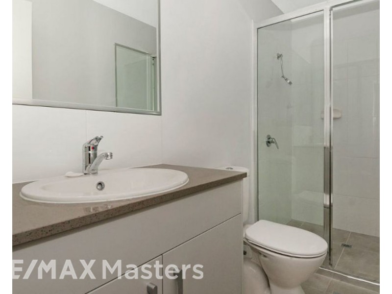 2/110 Grand Terrace, Waterford QLD 4133