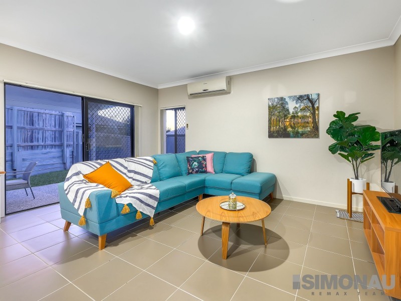 27 Hyde Avenue, Springfield Lakes QLD 4300
