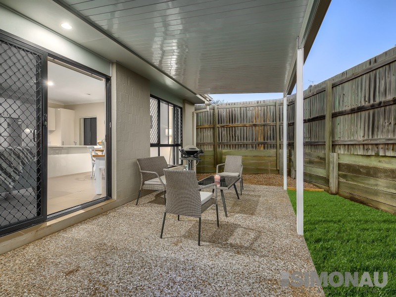 27 Hyde Avenue, Springfield Lakes QLD 4300