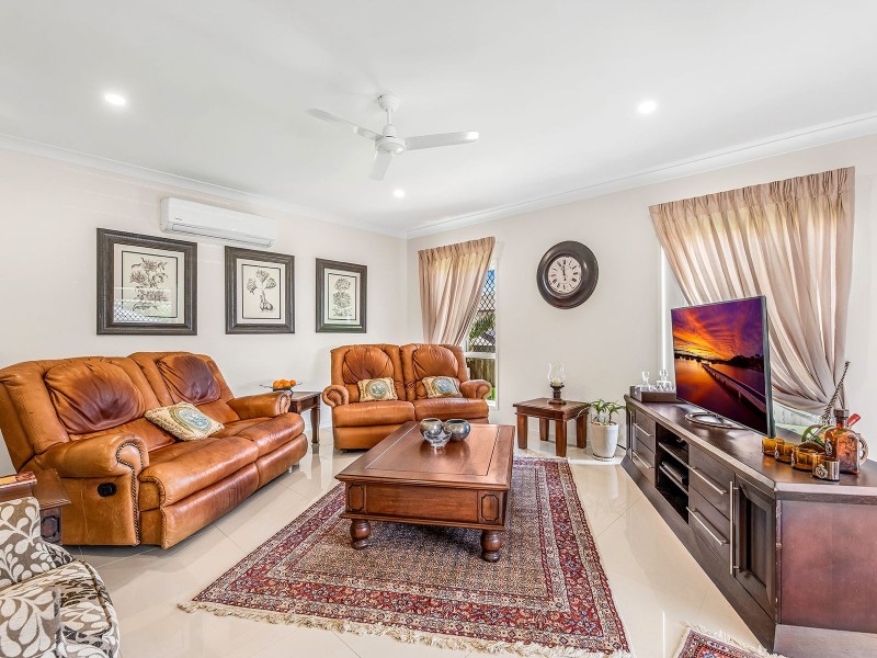 16 Regal Pl, Heathwood QLD 4110