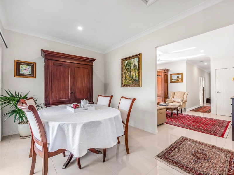 16 Regal Pl, Heathwood QLD 4110