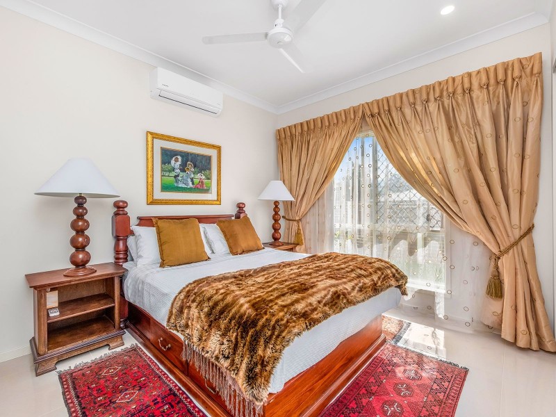 16 Regal Pl, Heathwood QLD 4110