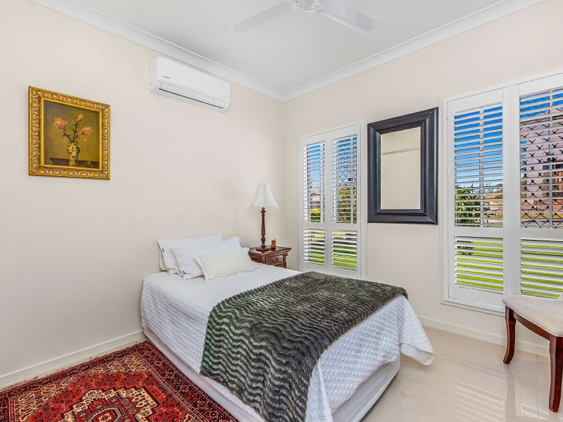 16 Regal Pl, Heathwood QLD 4110