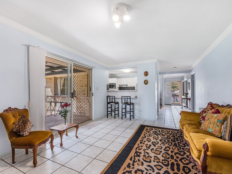 14 Chiswick Pl, Forest Lake QLD 4078