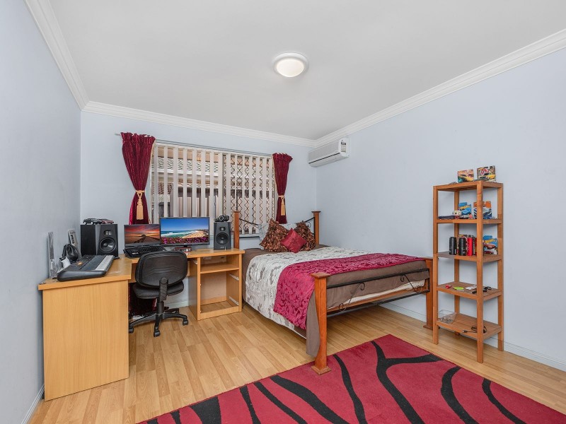 14 Chiswick Pl, Forest Lake QLD 4078