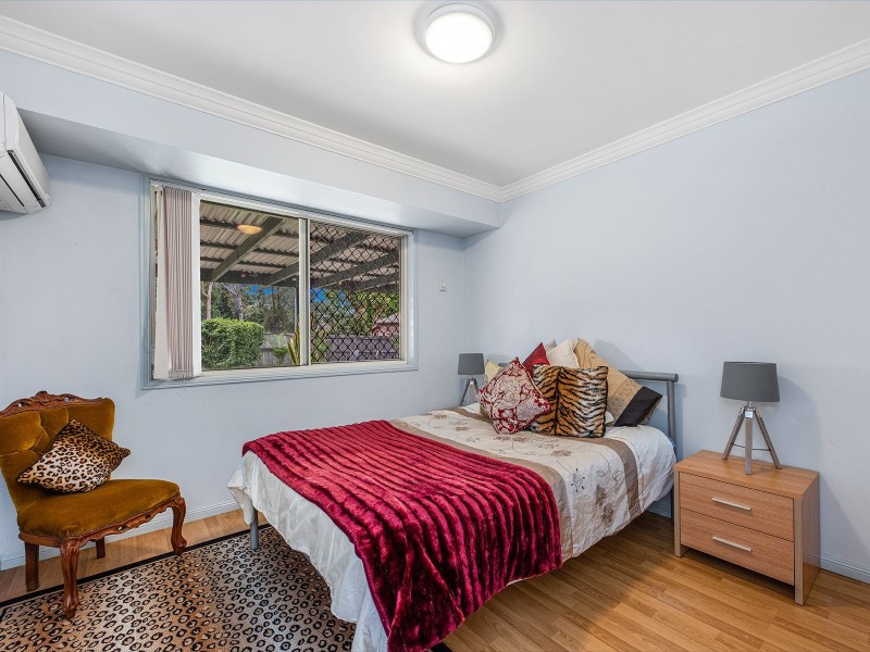 14 Chiswick Pl, Forest Lake QLD 4078