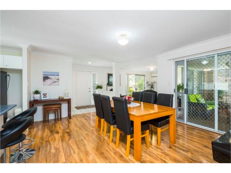 19 Columbus Pl, Forest Lake QLD 4078