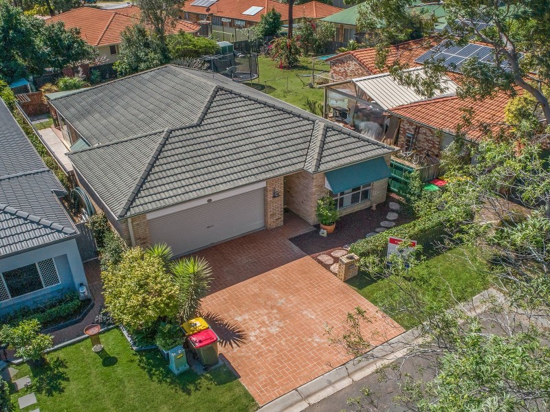 16 Columbus Place, Forest Lake QLD 4078